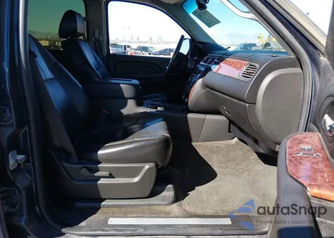 2007 Chevrolet Tahoe Lt from USA, damaged, VIN 1GNFC13087R269265